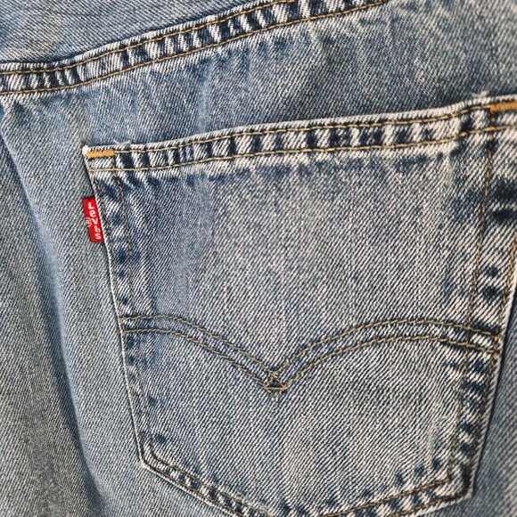 Vintage Levi's 550, Size 36x30 - Picture 5 of 10